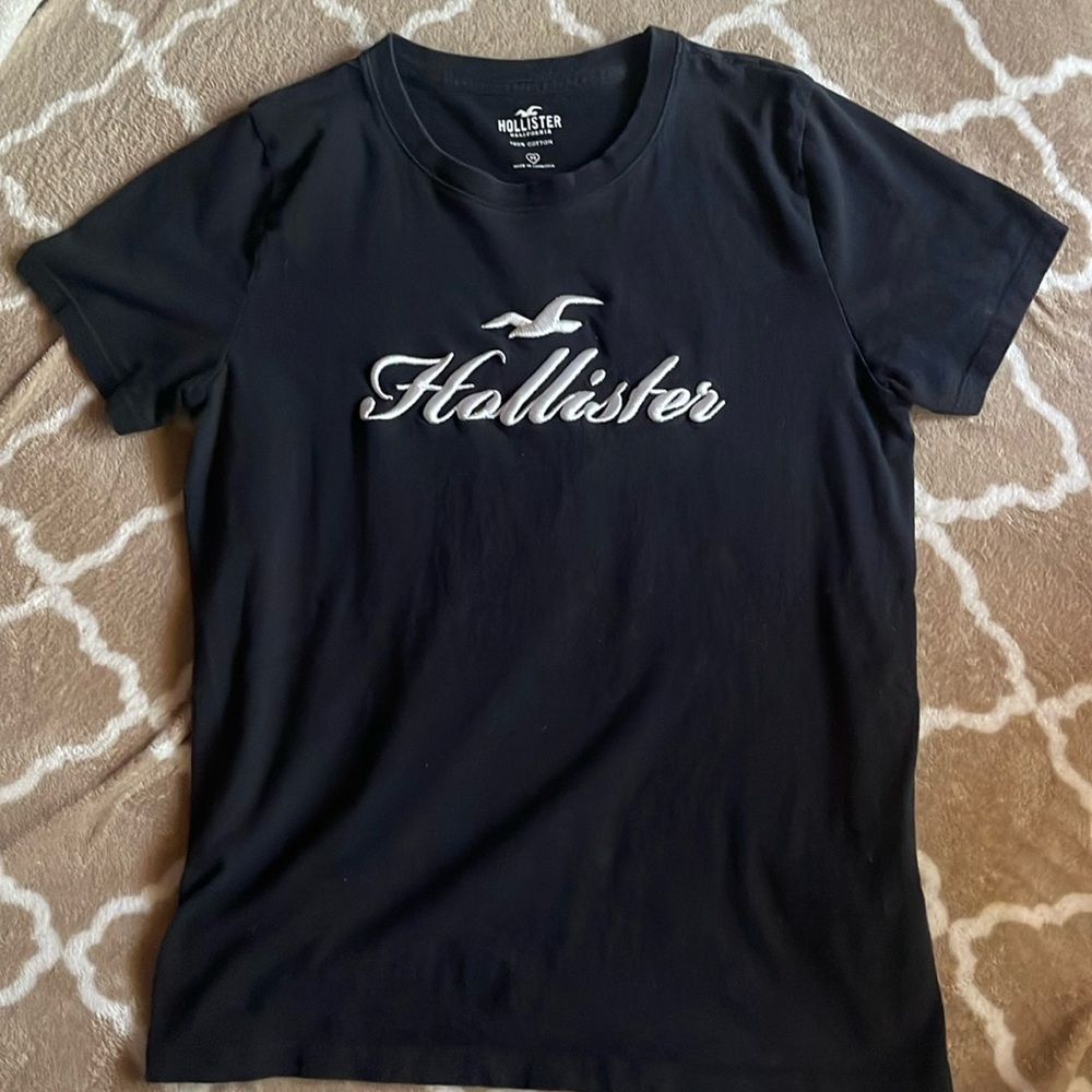 Hollister logo T-shirt graphic tee in black